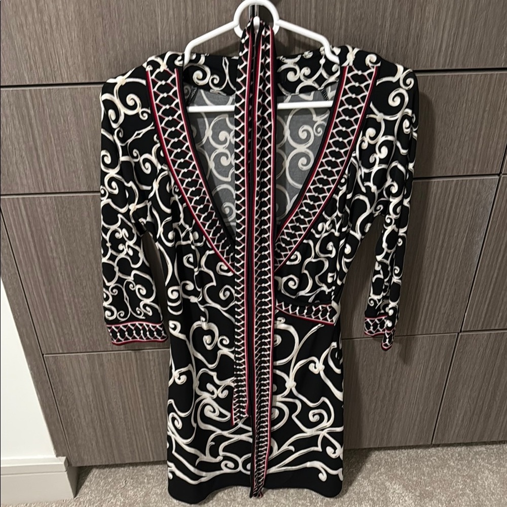 White House Black Market Black and White Bodycon Dress with Bishop Sleeves